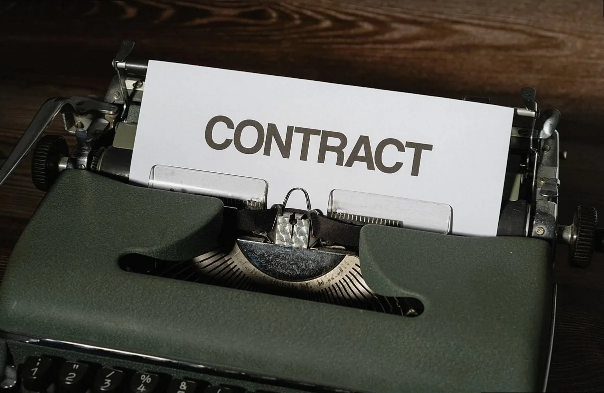 contract, law, work, agreement, job, business, partnership, businessman, attorney, deal, shape, write, negotiation, coll